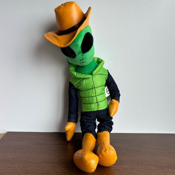 Alien Fresh Jerky Area 51 Stuffed Alien Plush Toy - Picture 3 of 7